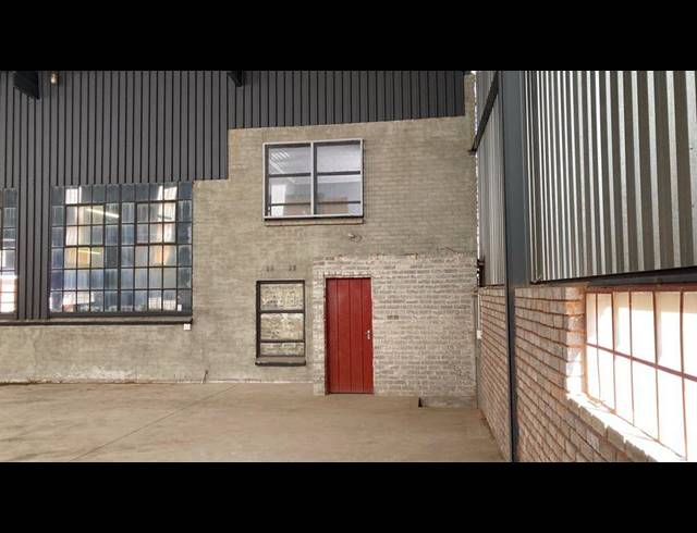 1,320M² WAREHOUSE FOR SALE IN RANDFONTEIN CENTRAL